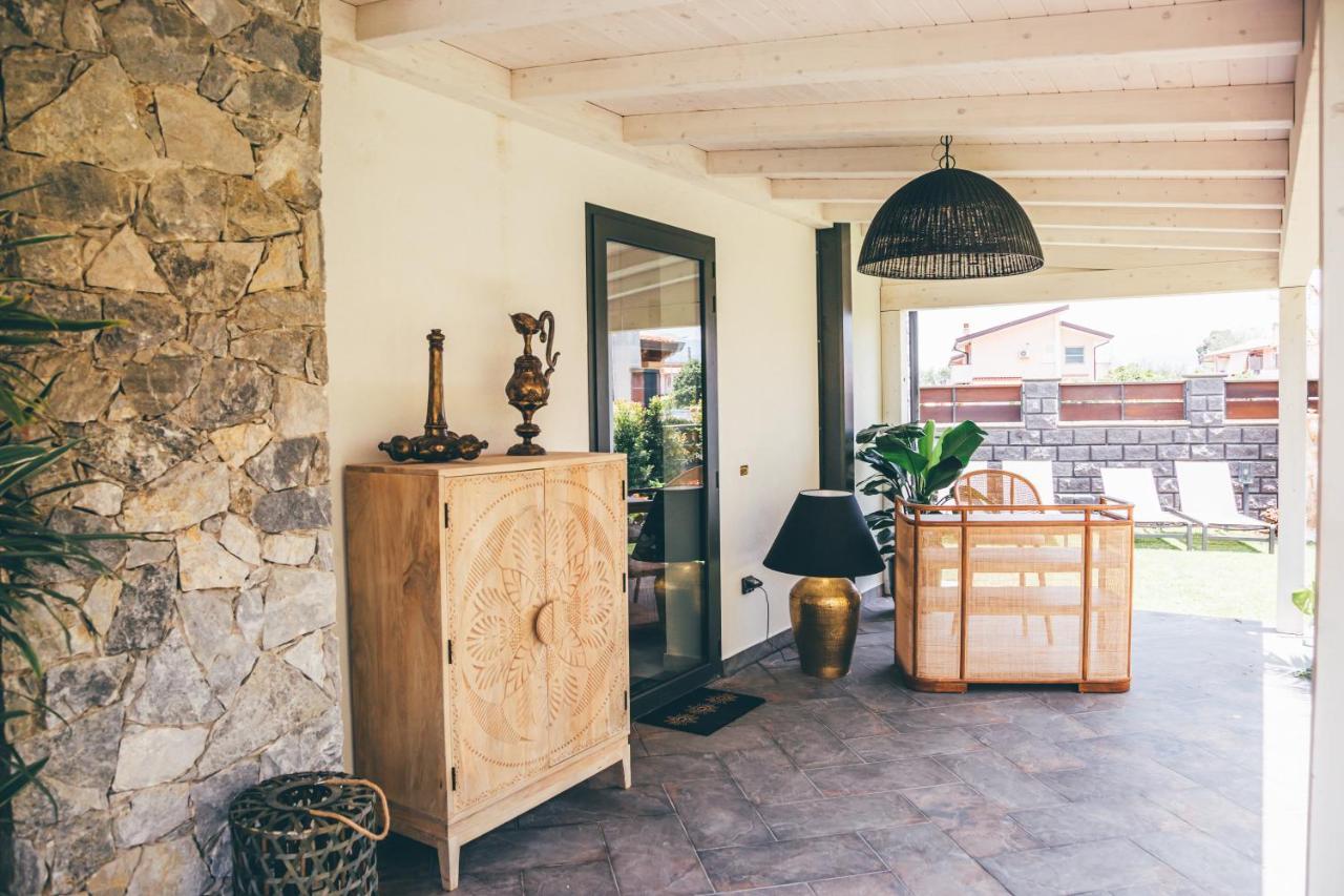 Eksotika Oliveri Exterior foto