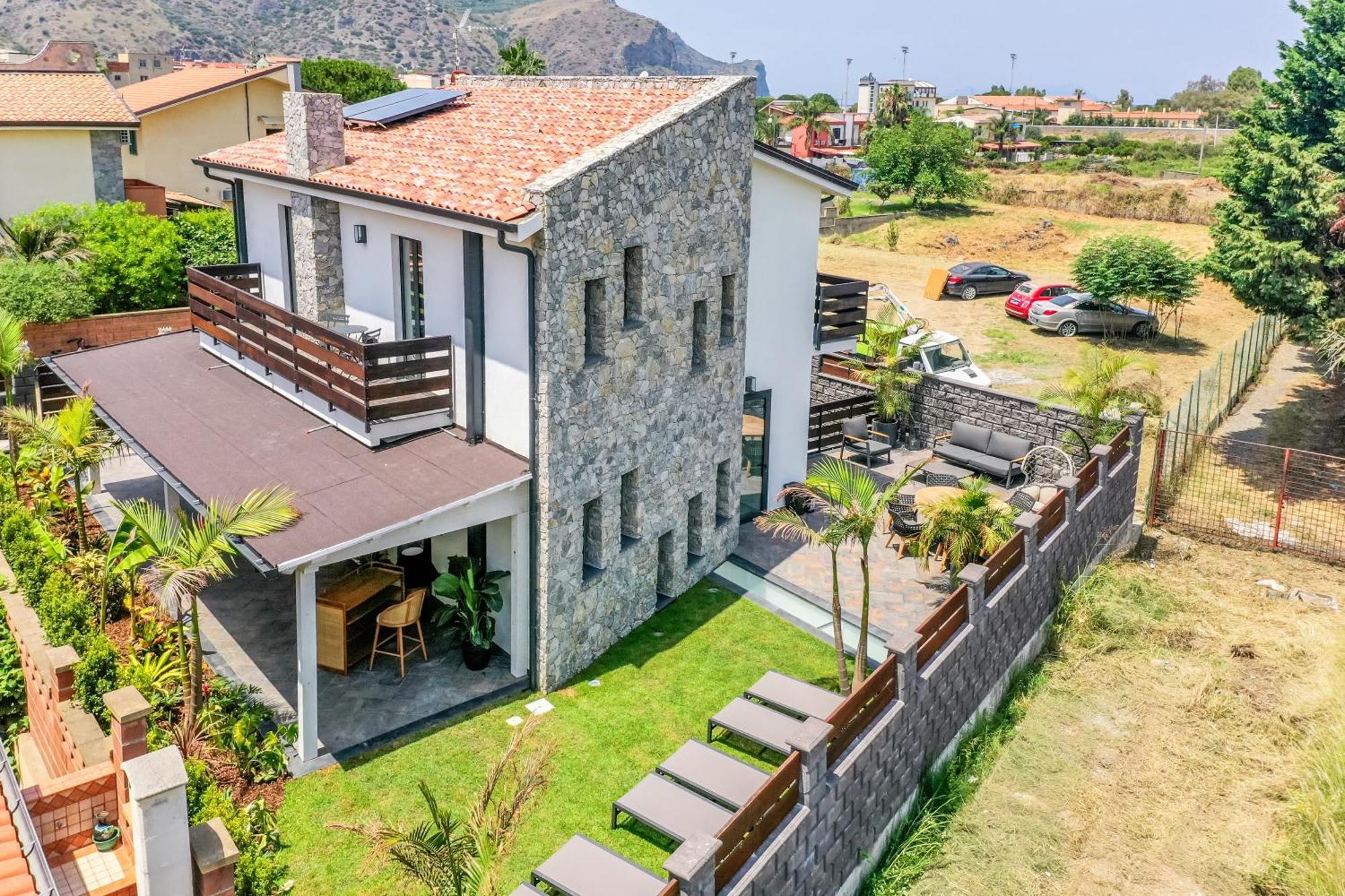Eksotika Oliveri Exterior foto